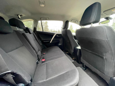 Toyota Rav4 2.2 dīzelis.