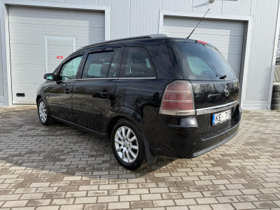 Opel Zafira 1.9 dīzelis.