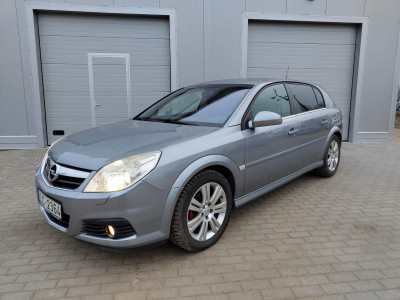 Opel Signum 2.2 benzīns