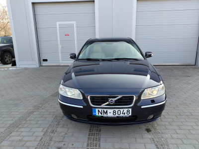Volvo S60 2.4 benzīns
