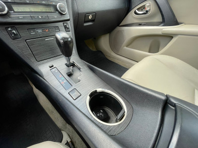 Toyota Avensis 2.2 dīzelis