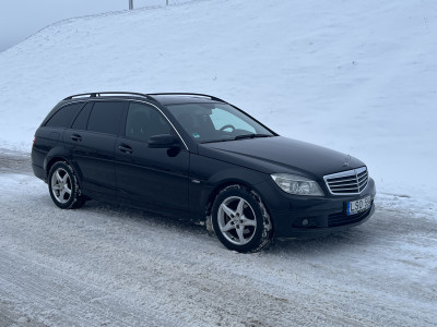 Mercedes-Benz C220