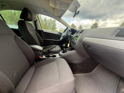 VW Jetta 1.4 benzīns