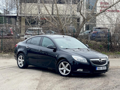 Opel Insignia 2.0 dīzelis.