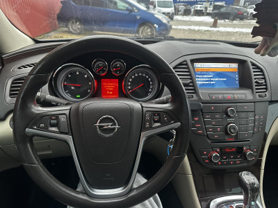 OPEL INSIGNIA