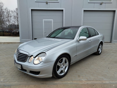 Mercedes E220
