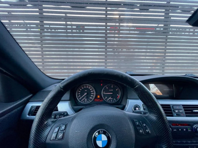 BMW  318d