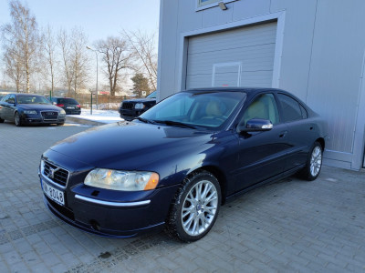 Volvo S60 2.4 benzīns