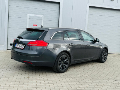 Opel Insignia 2.0D