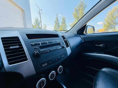 PEUGEOT 4007 2.2D, 7 sēdvietas.