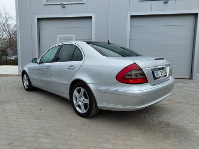 Mercedes E220