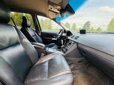 Volvo XC90 2.4 D5, 7 sēdvietas.