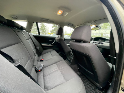 BMW  320d