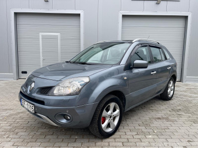RENAULT KOLEOS 2.5 benzīns/gāze