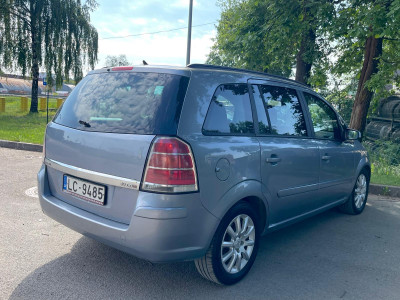 Opel Zafira 1.9 dīzelis.