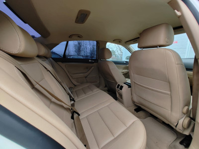 VW Jetta 2.5 benzīns/gāze 