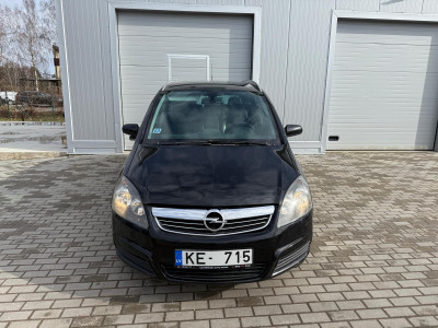 Opel Zafira 1.9 dīzelis.