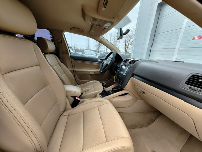 VW Jetta 2.5 benzīns/gāze 