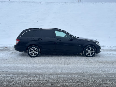 Mercedes-Benz C220