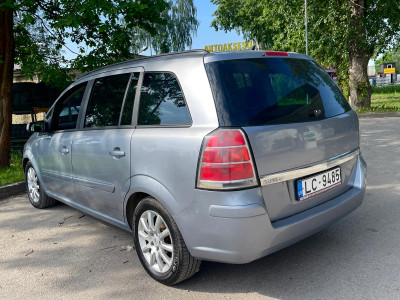 Opel Zafira 1.9 dīzelis.