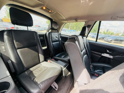 Volvo XC90 2.4 D5, 7 sēdvietas.