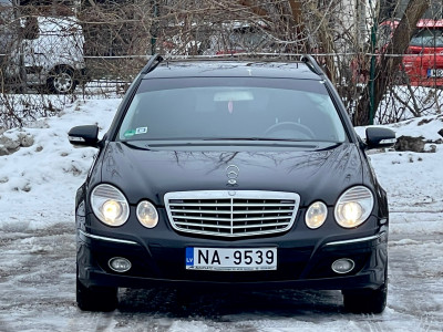 Mercedes Benz E220