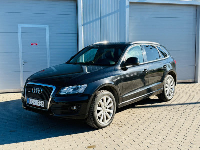 Audi Q5 2.0 benzīns.