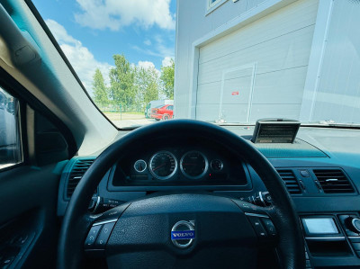 Volvo XC90 2.4D5 7 sēdvietas.