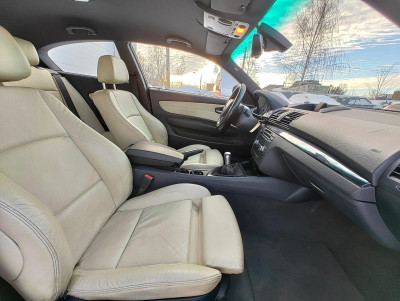 BMW 118 2.0 benzīns.
