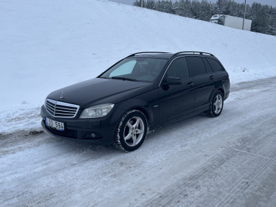 Mercedes-Benz C220