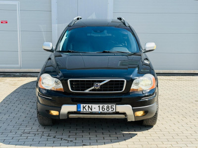 Volvo XC90 2.4D5 7 sēdvietas.
