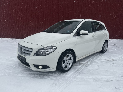 Mercedes Benz B180