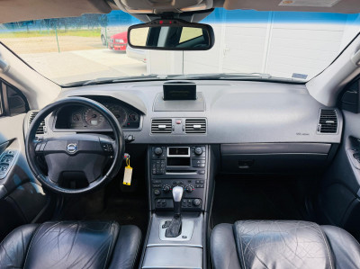 Volvo XC90 2.4 D5, 7 sēdvietas.