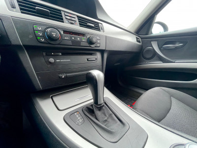BMW  320d