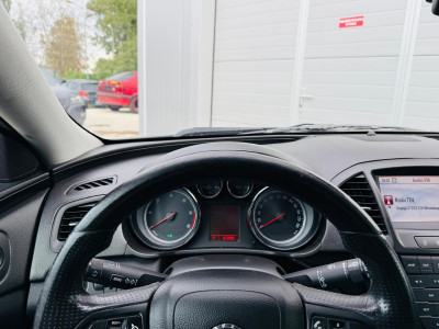 Opel Insignia 2.0D